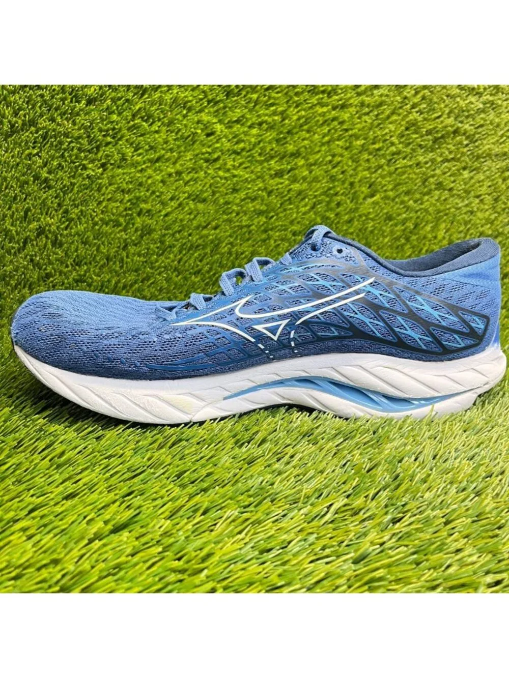 Mizuno Wave Inspire 20 Mens Size 12 Blue White Athletic Running Shoes Sneakers